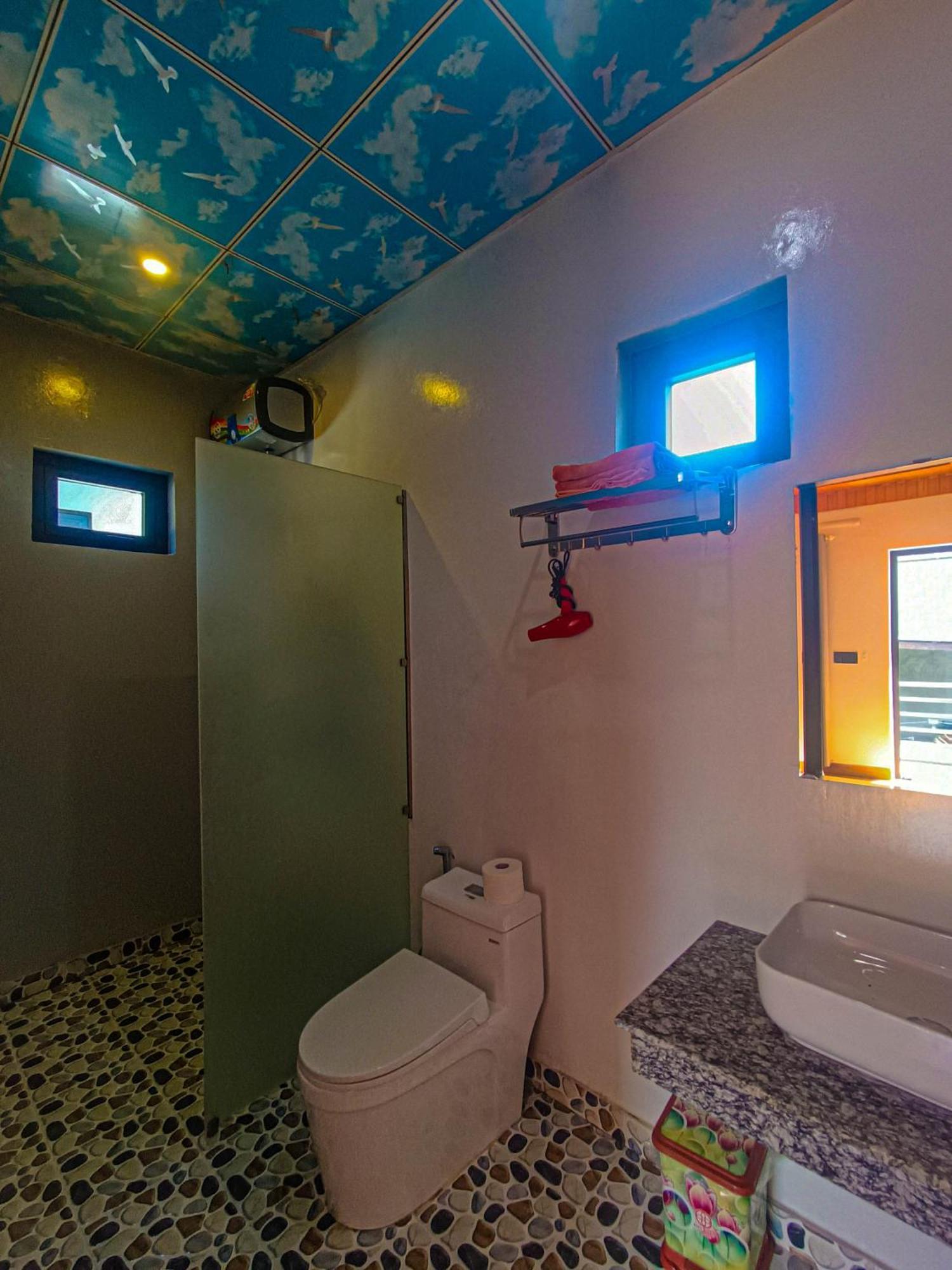 Yolo Pool Bar Villas & Garden Restaurant Фонгня Екстер'єр фото